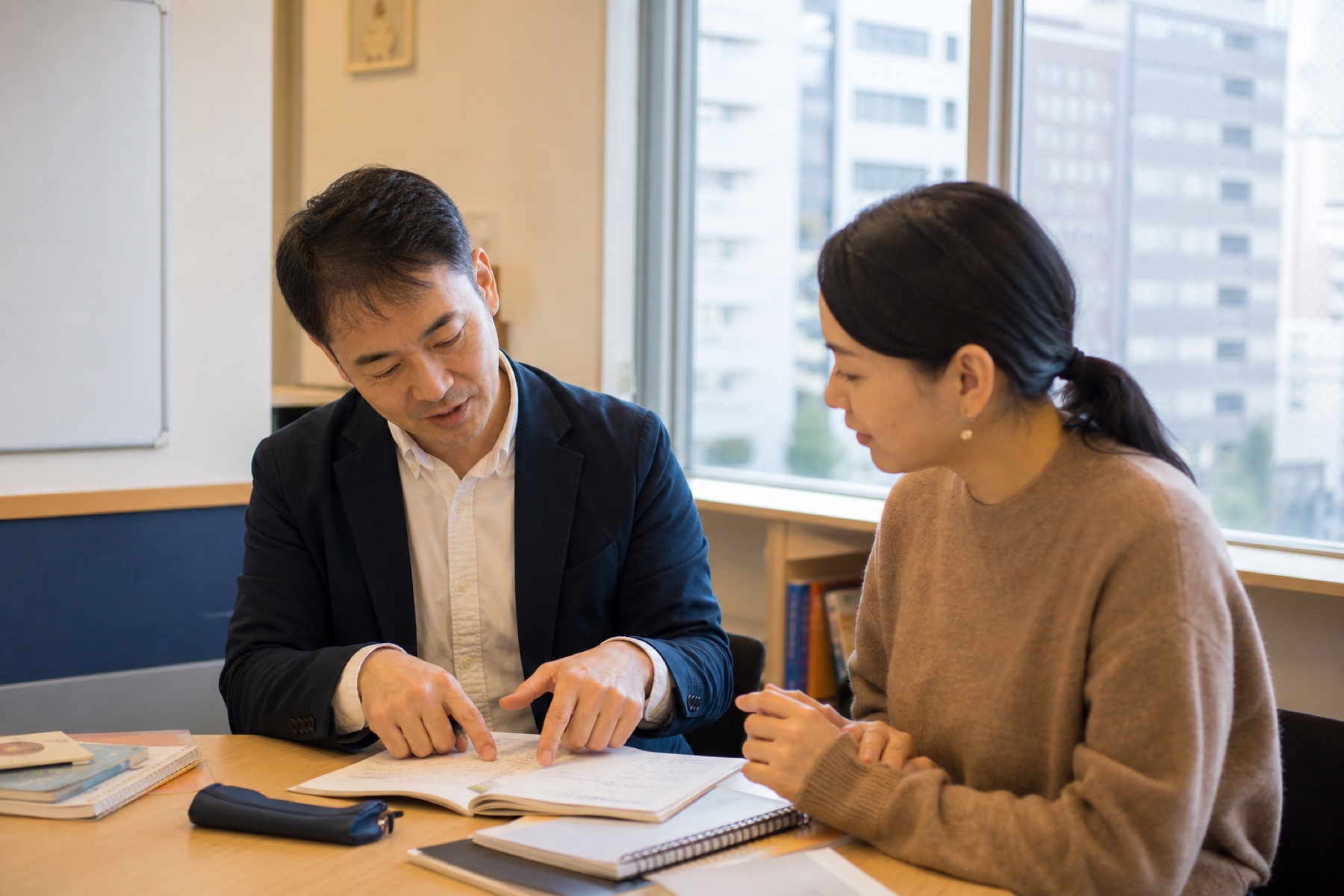受講生と対話する講師